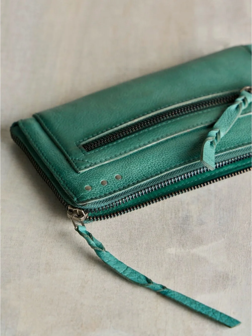 We the free greenery wallet